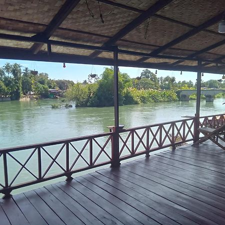 Friendship Guest House Ban Dondét 外观 照片